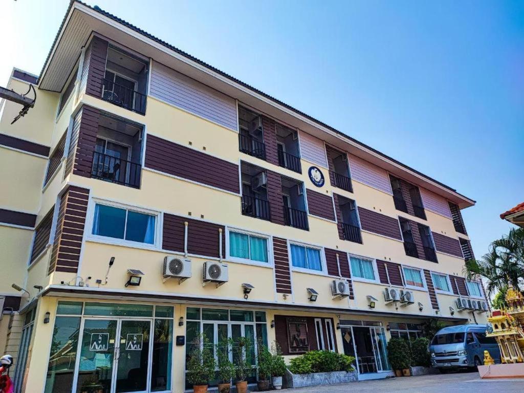 The Avail Hotel Phra Nakhon Si Ayutthaya Exterior foto
