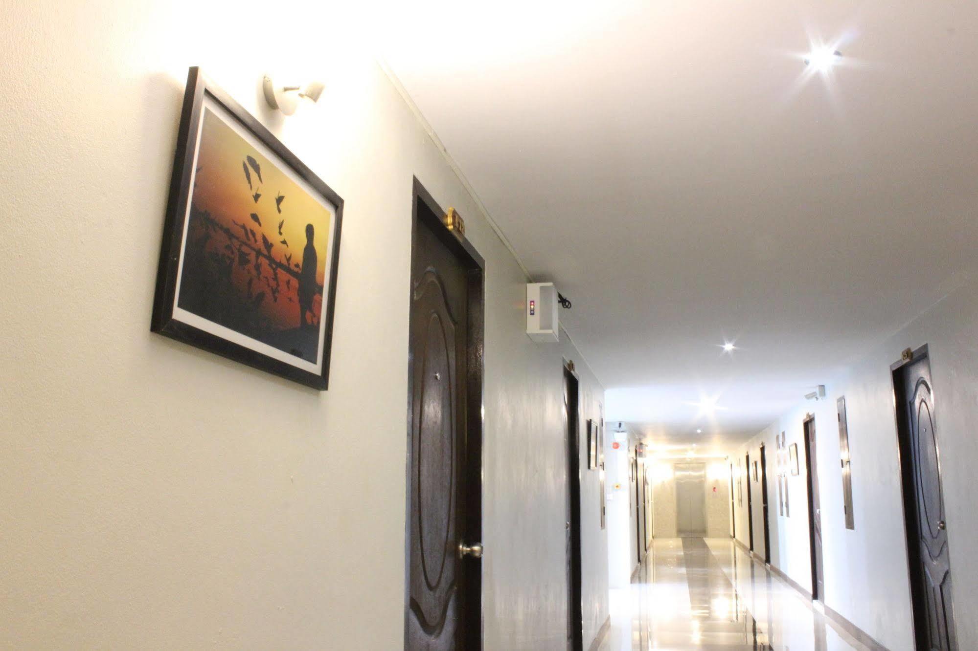 The Avail Hotel Phra Nakhon Si Ayutthaya Exterior foto